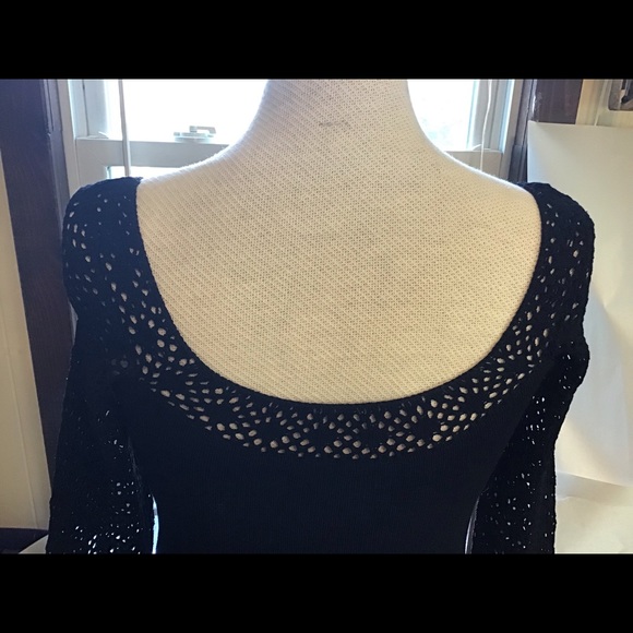 Vintage St John knit dress open work neck and sleeve - Picture 4 of 5